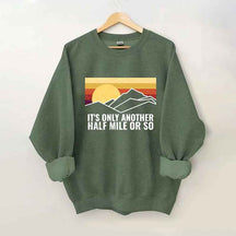 Eagerlys Vintage Sunset Hiking Camping Print Sweatshirt