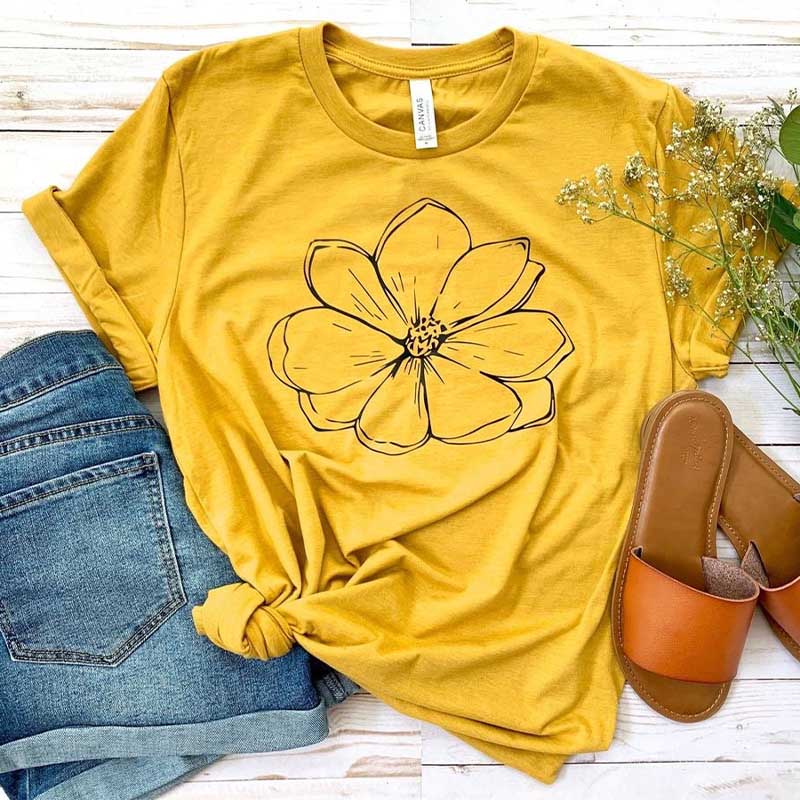 Yellow Daisy Flowers Gift T-Shirt