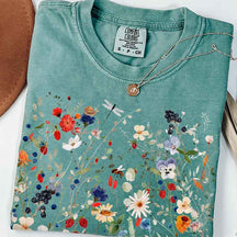 Vintage Pressed Flowers Boho Garden Lover T-Shirt