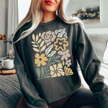 Retro Wavy Flowers Sweatshirt