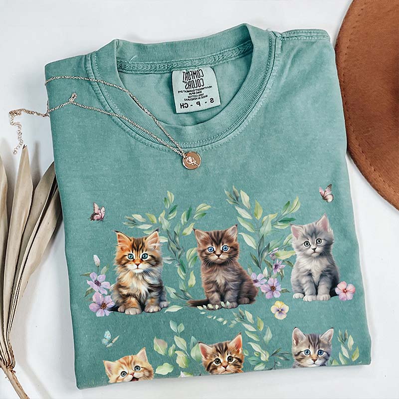 Vintage Floral Aesthetic Butterfly Kitten Cat T-Shirt