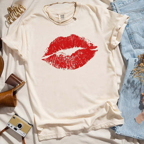 Red Lips Kiss Vintage Style T-Shirt