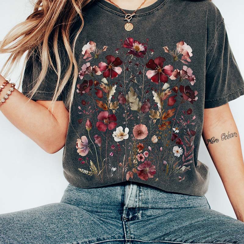 Boho Wildlfower Goblincore Granola Girl T-Shirt