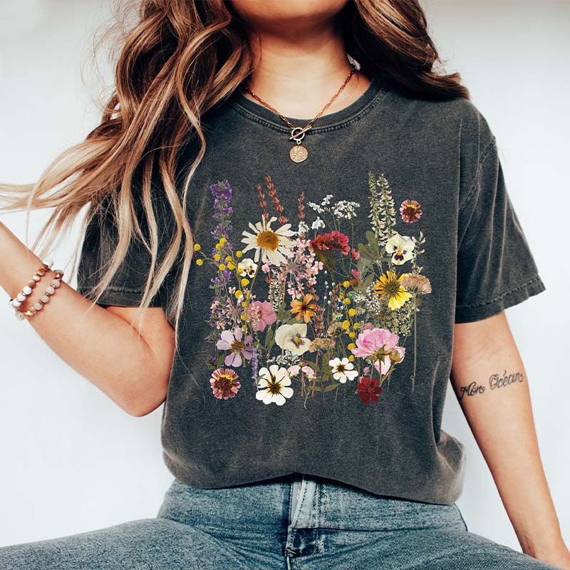 Pressed Flower Summer Aesthetic T-Shirt