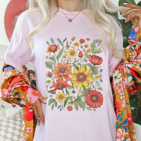 Vintage Floral Bouquet Retro Botanical T-Shirt