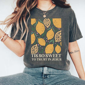 Trust in Jesus  Vintage Lemon T-Shirt