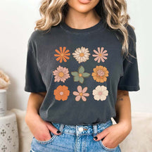 Retro Daisy Wildflower Minimalist Gardener T-Shirt