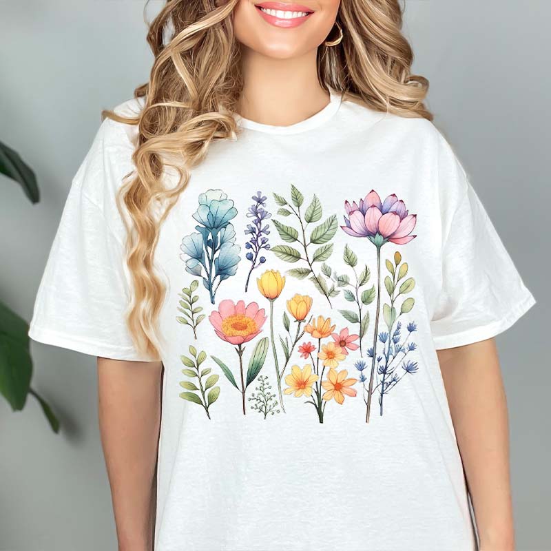 Vintage Watercolor Wildflowers Gift T-Shirt