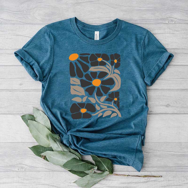 Cottagecore Boho Minimalist Flowers T-Shirt