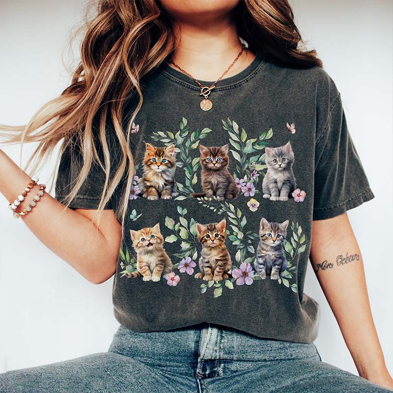 Vintage Floral Aesthetic Butterfly Kitten Cat T-Shirt