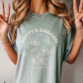 Betty's Garden  Floral Aesthetic Gift T-Shirt