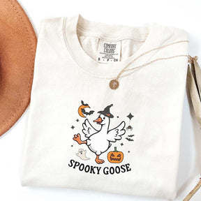 Goose Halloween Retro Witch T-Shirt