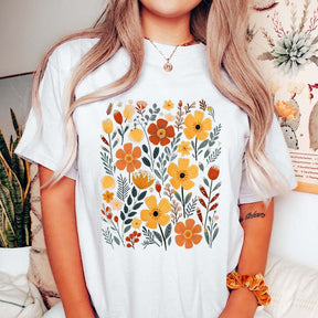 Aesthetic Nature Wild Flower Botanical Lover T-Shirt