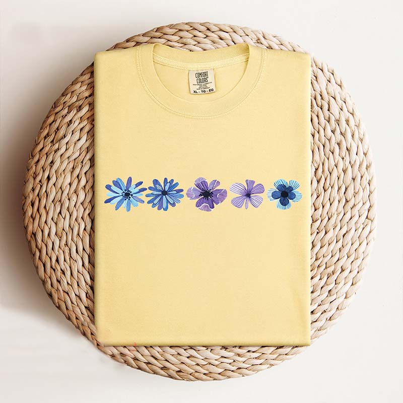 Spring Blue Daisy Wildflowers T-Shirt