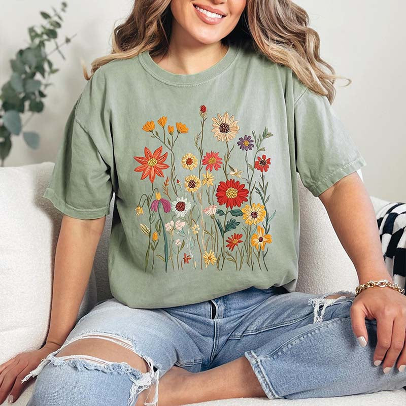 Vintage Cottagecore Gardening Orange Flowers T-Shirt