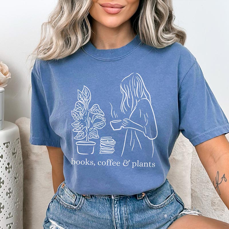 Books coffee And Plant Romantasy Reader T-Shirt