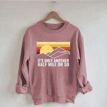 Eagerlys Vintage Sunset Hiking Camping Print Sweatshirt