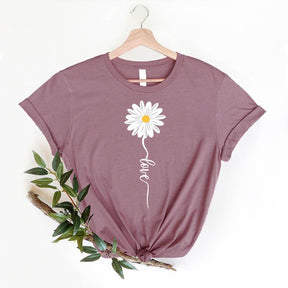 Daisy Love Birth Month FlowerT-Shirt