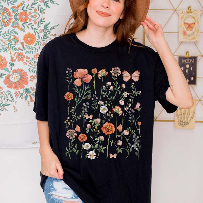 Boho Vintage Wildflower Plant Gift T-Shirt