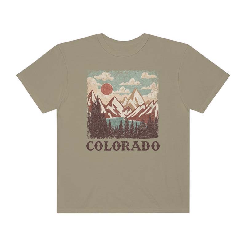 Colorado  Retro Travel Rocky Mountains T-Shirt