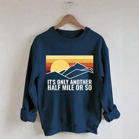 Eagerlys Vintage Sunset Hiking Camping Print Sweatshirt