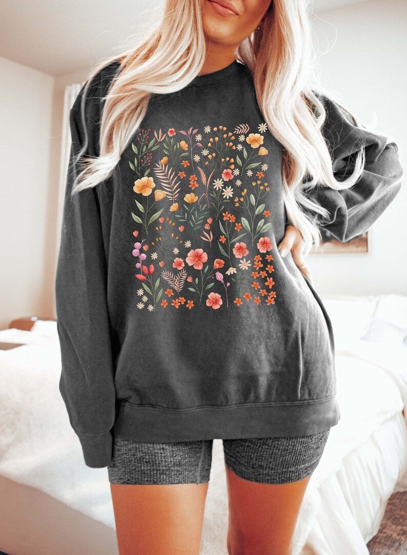 Vintage Cottagecore Sweatshirt Boho Wildflowers Sweater