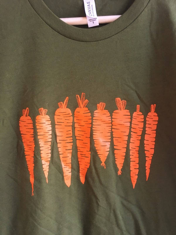 Karotten-Lebensmittel-Gemüse-Siebdruck-T-Shirt