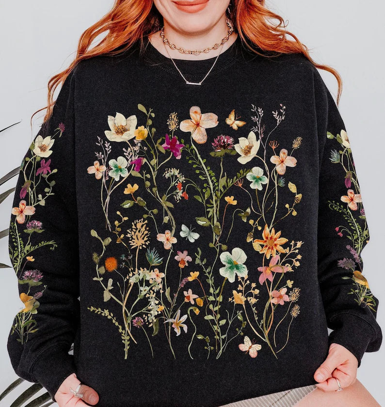 Vintage Pressed Flowers Boho Cottagecore Crewneck Sweatshirt