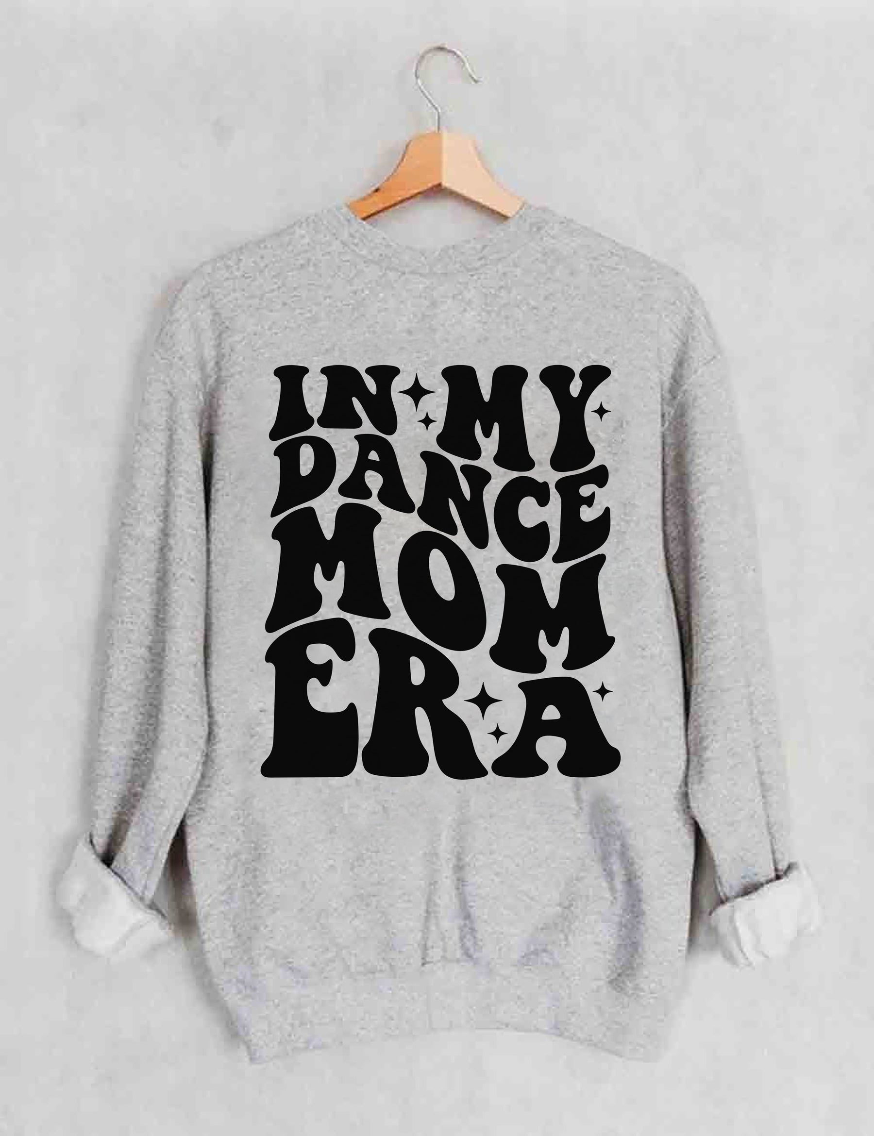 In meinem Dance Mom Era Sweatshirt 