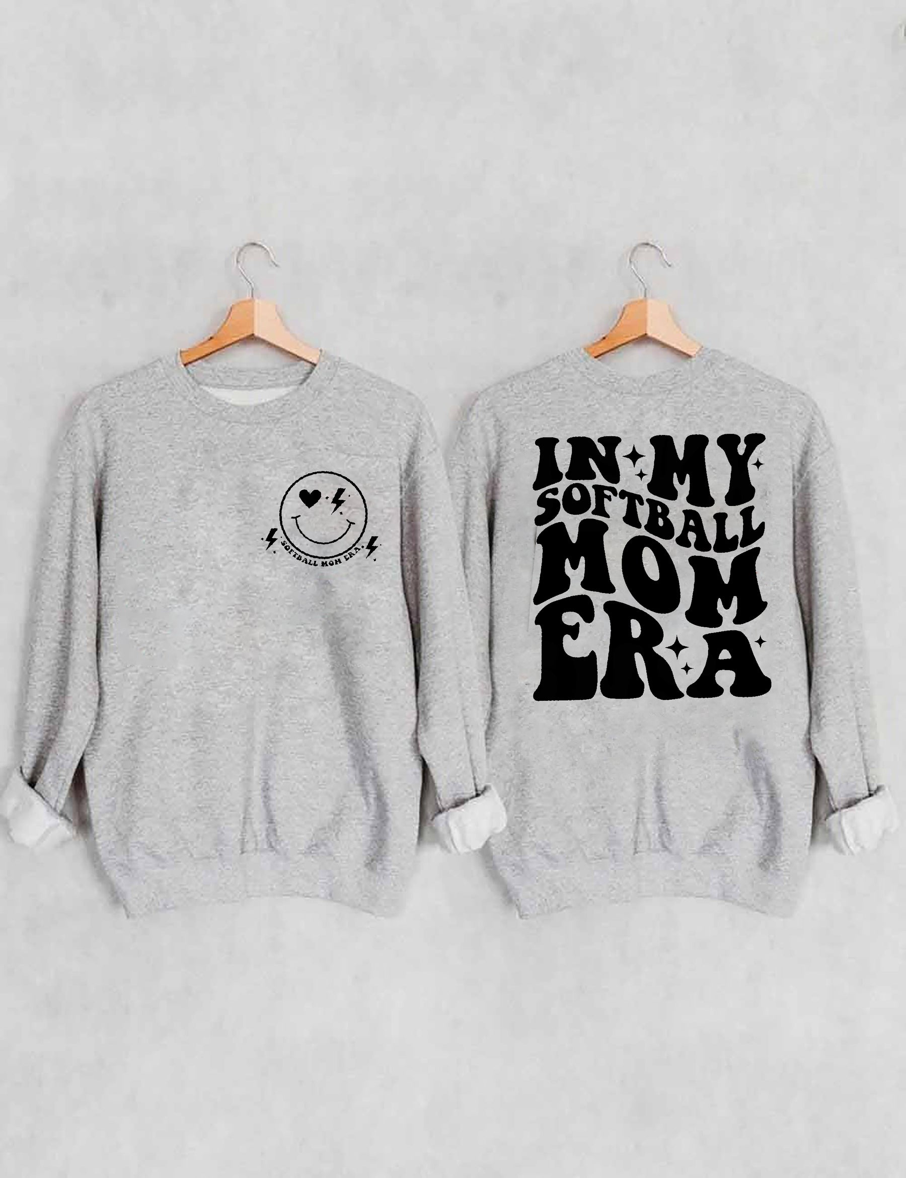 Dans mon Softball Mom Era Sweatshirt