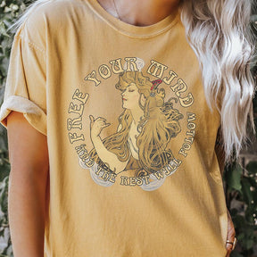 Free Your Mind Retro Nouveau  T-Shirt