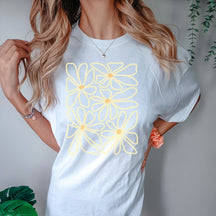 Daisy Floral Trendy Graphic T-shirt