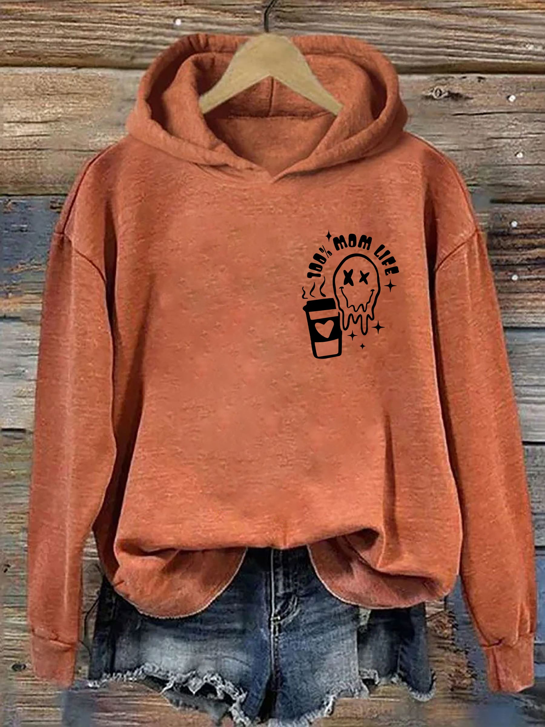 La caféine et Chaos Mom Life Hoodie