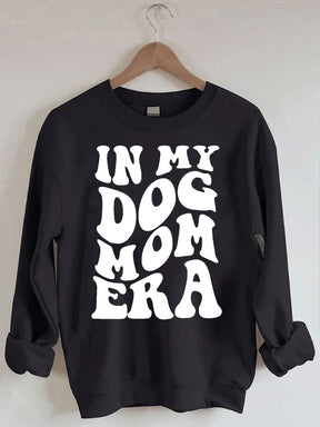 Dans mon chien Mom Era Sweatshirt