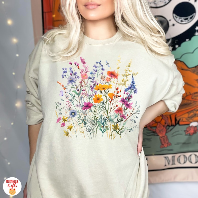 Niedliches Blumen-Sweatshirt, Schmetterlings-Wildblumen-Pullover